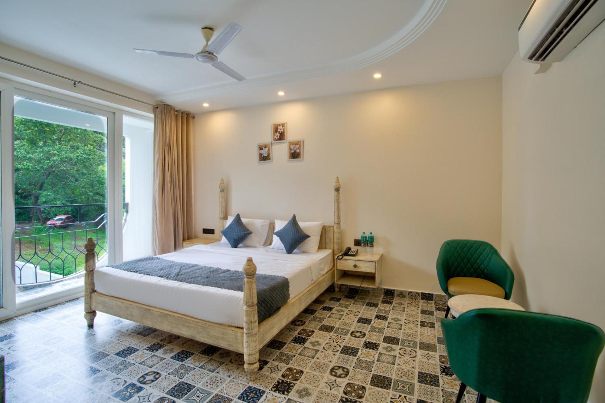 Goa Courtyard By The Porto Arpora Ξενοδοχείο Baga Εξωτερικό φωτογραφία