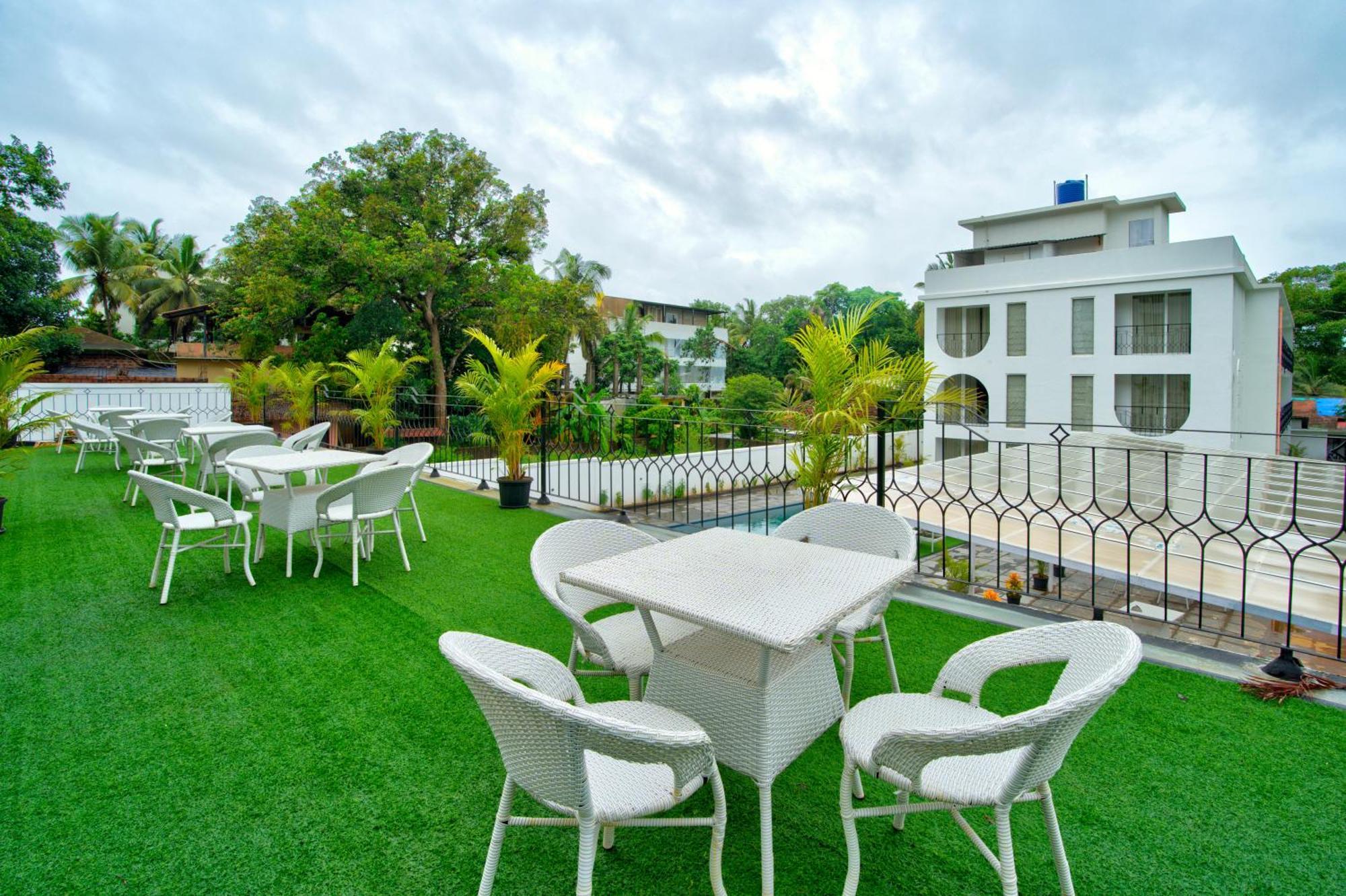 Goa Courtyard By The Porto Arpora Ξενοδοχείο Baga Εξωτερικό φωτογραφία