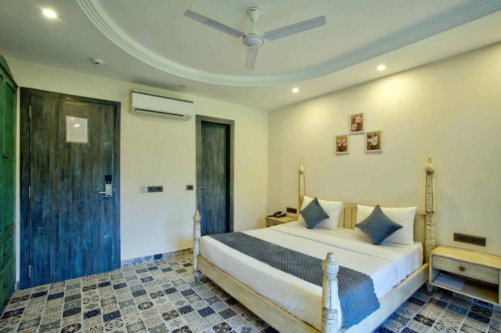Goa Courtyard By The Porto Arpora Ξενοδοχείο Baga Εξωτερικό φωτογραφία
