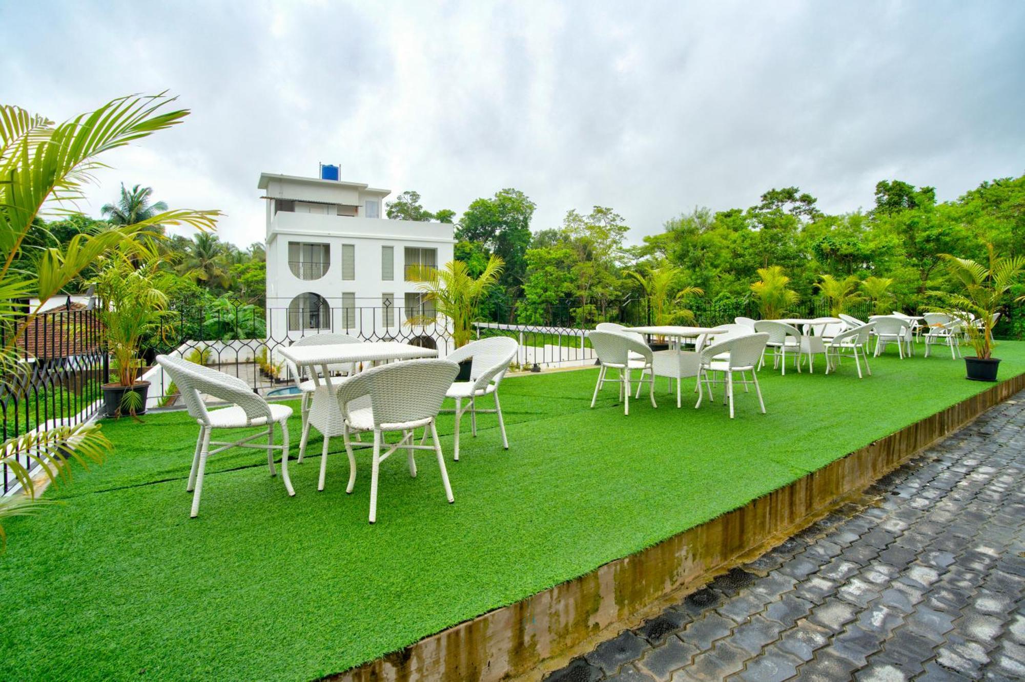 Goa Courtyard By The Porto Arpora Ξενοδοχείο Baga Εξωτερικό φωτογραφία